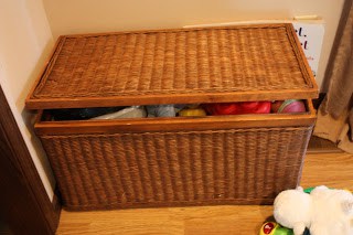 how to make a toy box lid safe