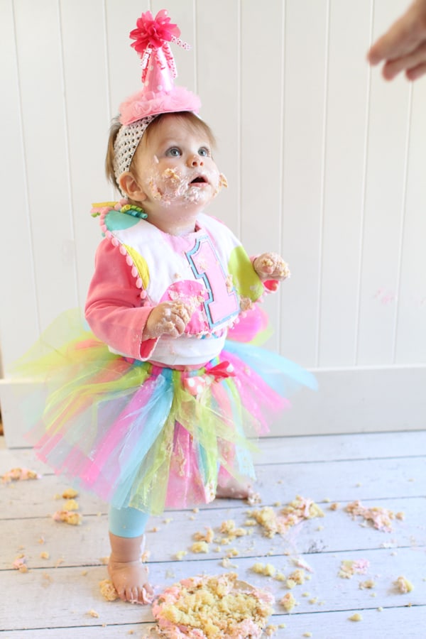 Take Your Own Professional-Looking Cake Smash Pictures at Your Baby's ...